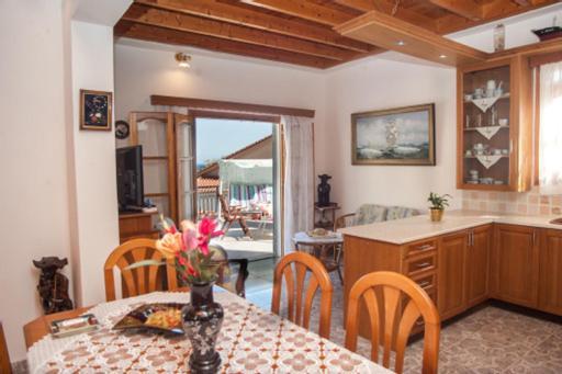 Fernanda'S Traditional 2 Floor House Villa Poros  Exterior foto